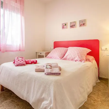 4 Bedroom Lovely In Alacant Holiday home