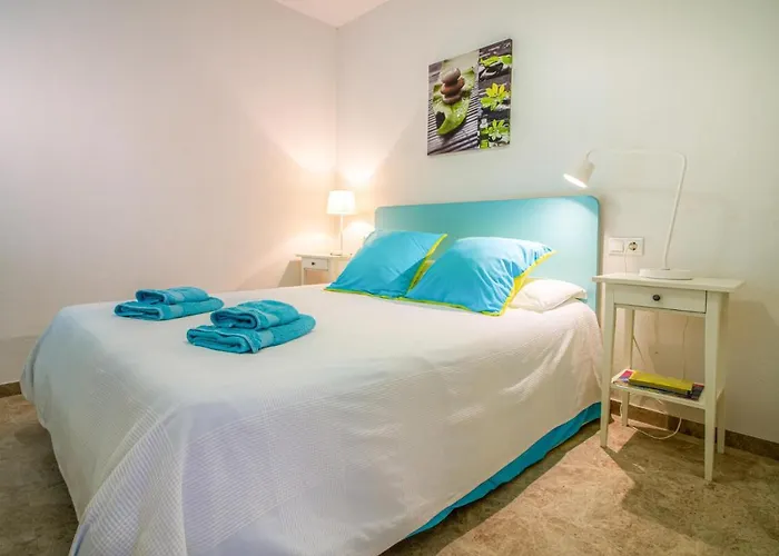 4 Bedroom Lovely In Alacant *